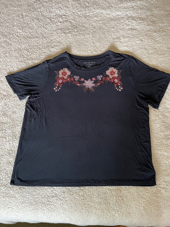American Eagle Outfitters Tops - American Eagle Navy Tee with Embroidered Floral Detail